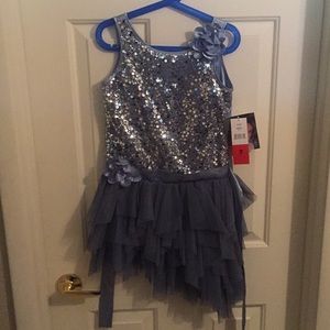 Girls Dress 👗 SOLD OUT!!